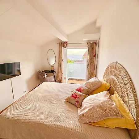 Bord De Mer, Piscine, Tennis *