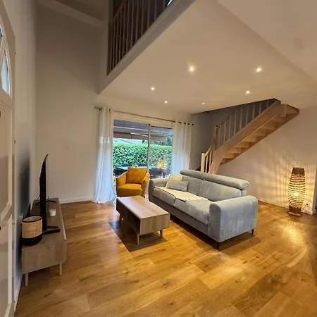 Bord De Mer, Piscine, Tennis Villa *