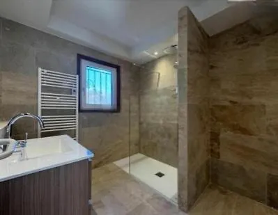 Bord De Mer, Piscine, Tennis *