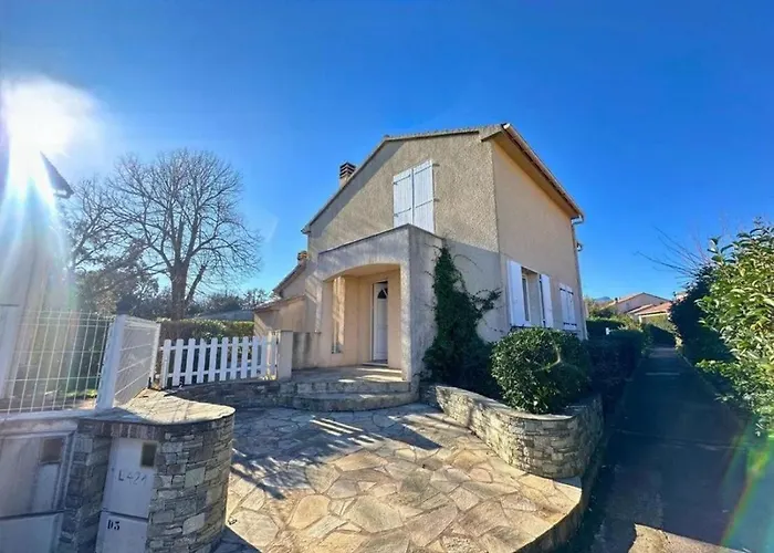 Bord De Mer, Piscine, Tennis Villa